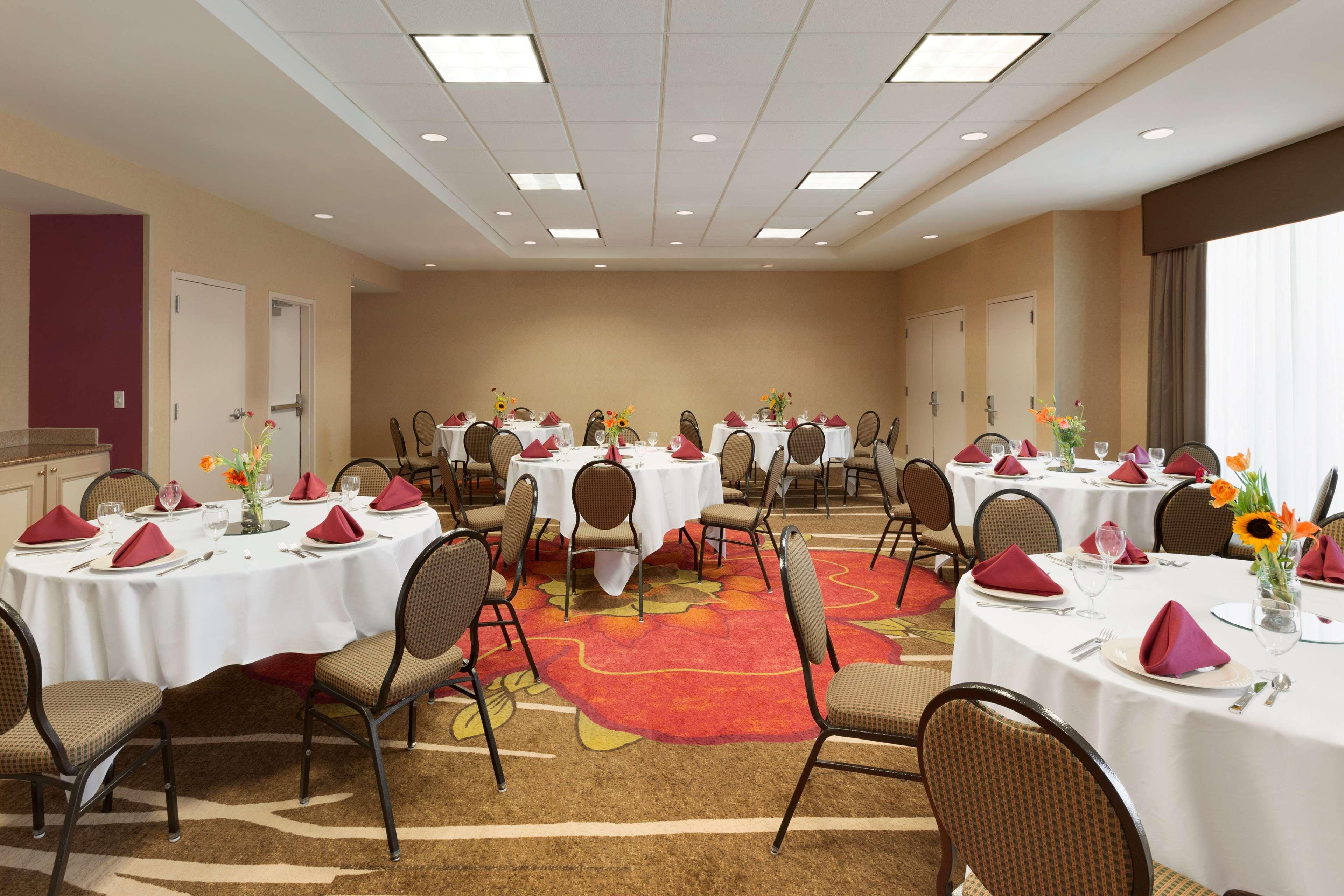 Hilton Garden Inn Fredericksburg Extérieur photo