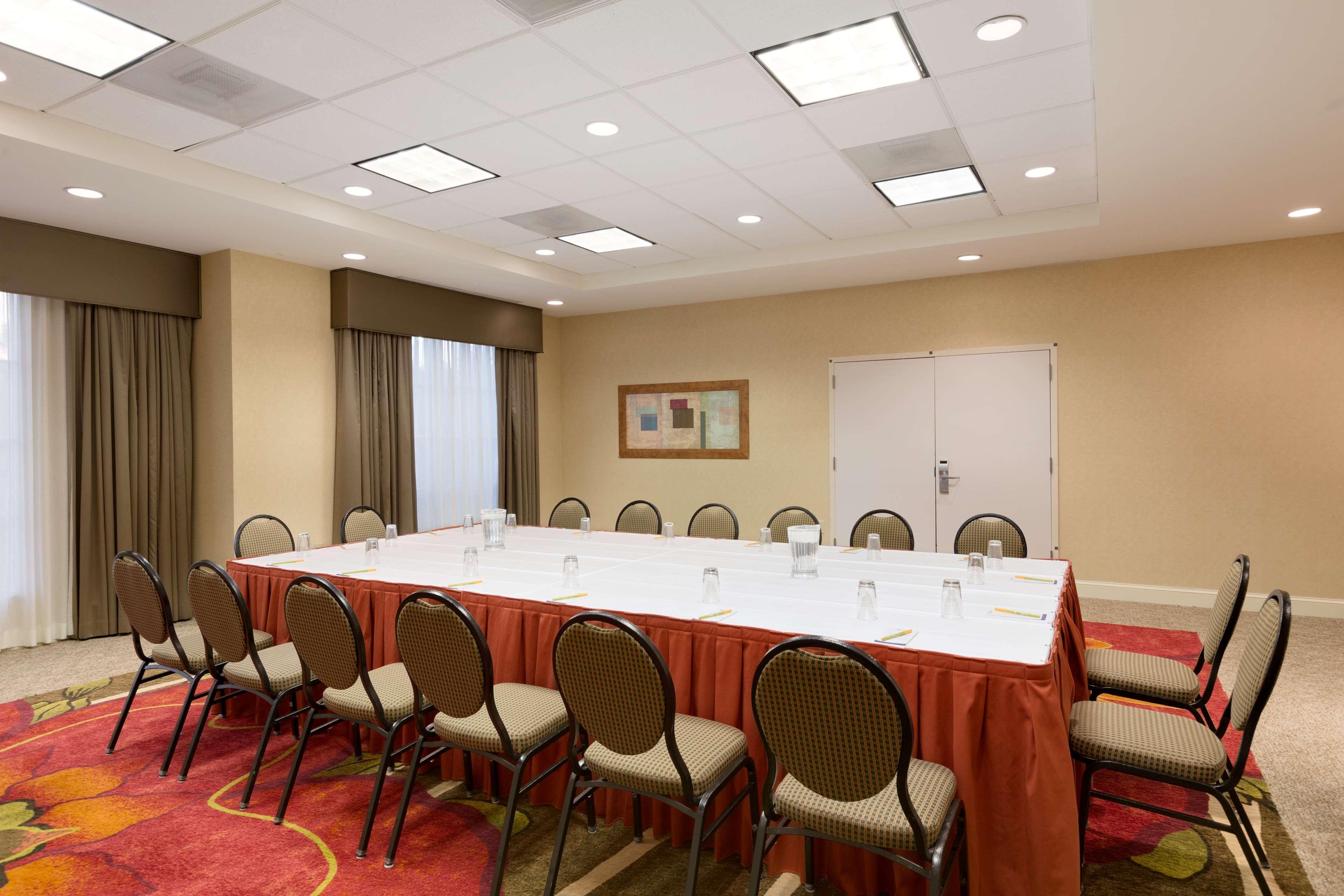 Hilton Garden Inn Fredericksburg Extérieur photo