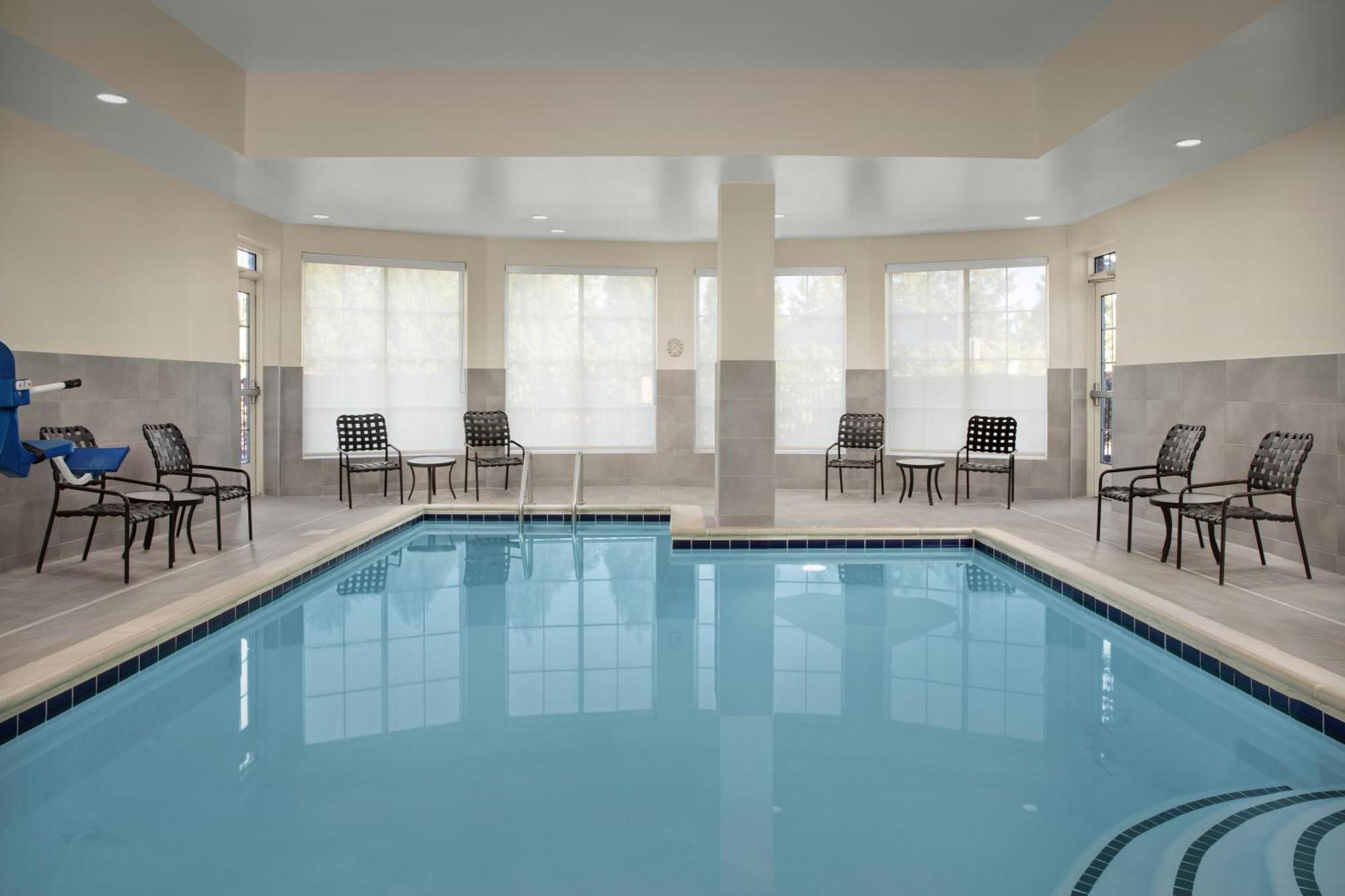 Hilton Garden Inn Fredericksburg Extérieur photo